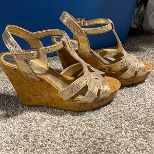 GB women’s Gold wedges